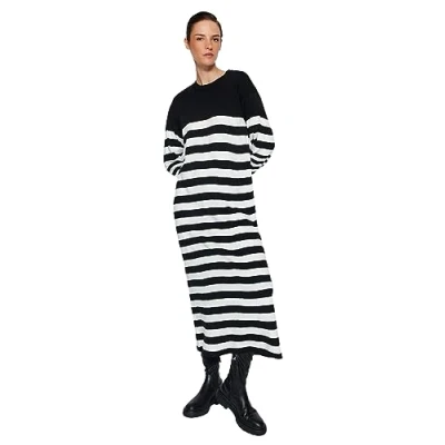 Image of Trendyol Dress Black Shift,Black,L