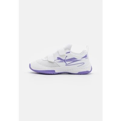 Image of Puma Varion II JR Unisex Handball shoes for kids, Size: 10K, White/lavender alert Synthetics/textile
