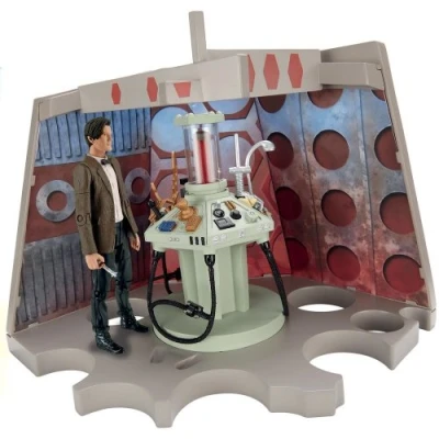 Image of Doctor Who Junk Tardis Console Playset