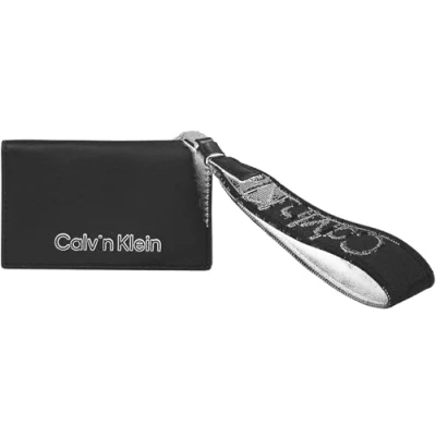 Image of Calvin Klein Women Wallet Gracie Medium with RFID, Black (Ck Black), One Size