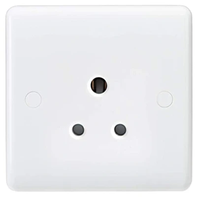 Image of KnightsBridge Curved Edge 5A Unswitched Round Pin Socket