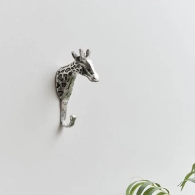 Image of Melody Maison Silver Metal Giraffe Wall Hook, Animalistic Decor, Animal accessories, Home Hooks