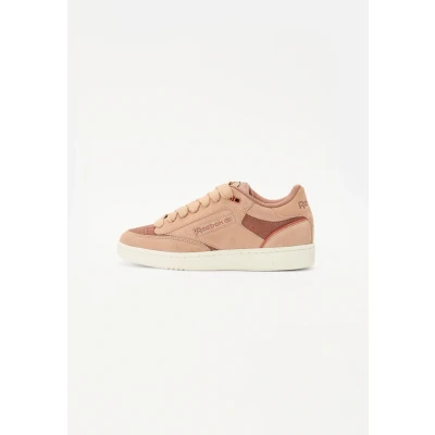Image of Reebok Classic CLUB BULC Trainers, Women&#039;s, Size: 95, Earth/scorched earth/hoopred shoes