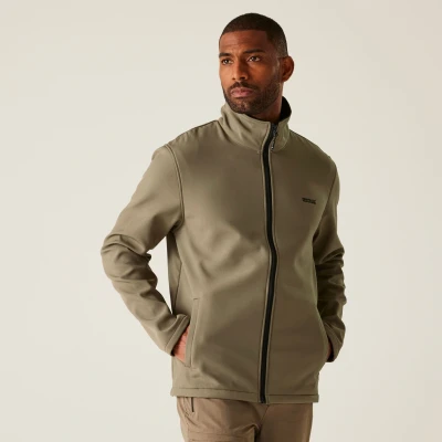 Image of Regatta Men&#039;s Water repellent Cera V Softshell Jacket Treetop, Size: XL