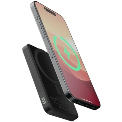 Image of Xtorm Magnetic USB C Wireless Fast Charger Powerbank 5.000mAh Black