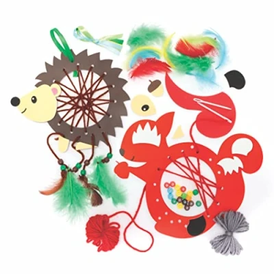 Image of Baker Ross FE658 Woodland Animals Dream Catcher Craft Kits Pack of 4, Make Your Own Card Kit, Autumn Art and for Kids to Decorate
