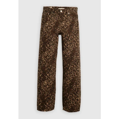 Image of Levis BAGGY DAD women&#039;s Flare / wide jeans in Brown