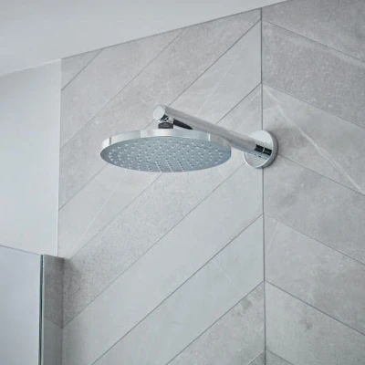 Image of hansgrohe Vernis Blend EcoSmart Wall Round Drencher Shower Head 200mm Chrome 240mm Arm