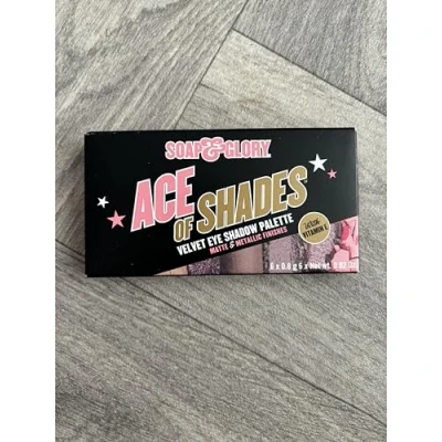 Image of Soap &amp; Glory Ace of Shades Velvet Eyeshadow Palette 4.8g