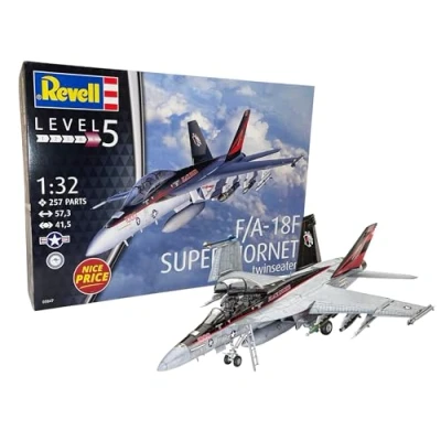 Image of Revell 03847 F/A 18F Super Hornet twinseater 1:32 Scale Unbuilt/Unpainted Plastic Model Kit