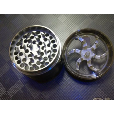 Image of Mill Aluminium Diamond Teeth Grinder Herb 4 Part