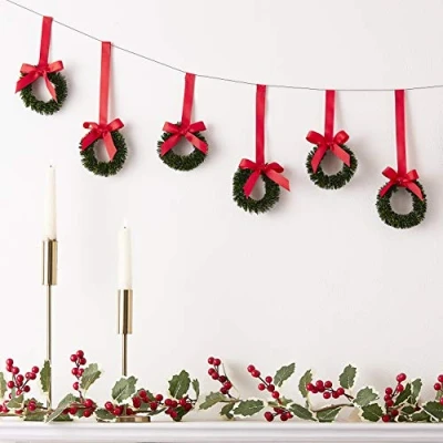 Image of Ginger Ray Christmas Hanging Bunting with Wreaths Reusable Decoration