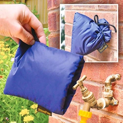 Image of Set of 2 Tap Jackets Outdoor Insulated Quilted Pouch Waterproof Garden Protector Covers Protect Indoor Taps from Freezing in Cold Winter Conditions