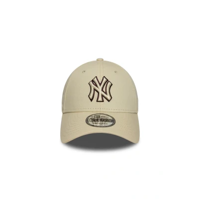 Image of New Era TEAM Outline 9FORTY Unisex Cap, Size: One Size, Beige