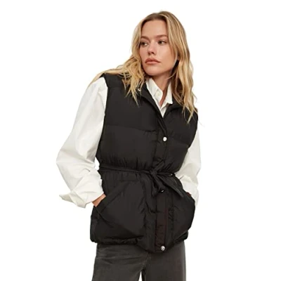 Image of Trendyol Women Young Regular fit Puffer Hood Woven Vest