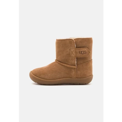Image of UGG Keelan II Unisex Winter boots for kids, Size: 7K, Chestnut Suede