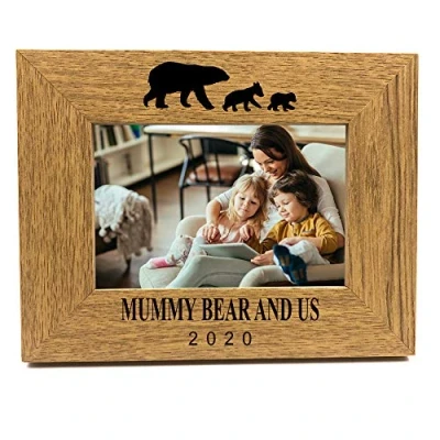 Image of ukgiftstoreonline Personalised Mummy Bear and Us Oak Wood Finish Photo Frame Gift FW422 (5 x 7 Inch)