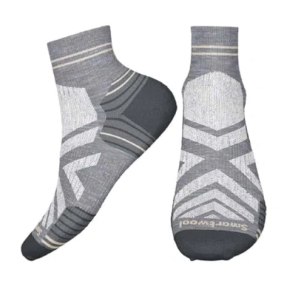Image of Smartwool Women’s Hike Zero Cushion Ankle Socks, LIGHT GRAY, Medium
