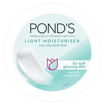 Image of POND&#039;S Light Face Moisturizer 200 ml, Daily Lightweight Non Oily Cream With Vitamin E for Soft Glowing Skin, SPF 15 C &amp; Niacinamide