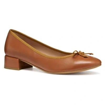 Image of Geox Women&#039;s D FLORETIA A Ballet Flat, Ochre, 7.5 UK