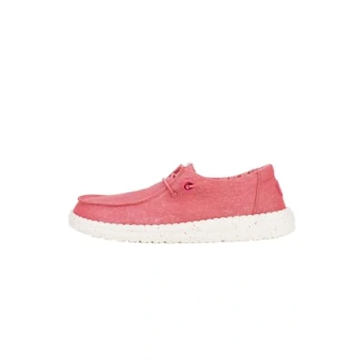 Image of HEYDUDE Wendy Stretch Canvas women&#039;s Slip ons (Shoes) in Red