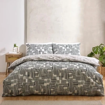 Image of Catherine Lansfield Blocks Reversible Super King Duvet Cover Set with Pillowcases, Black