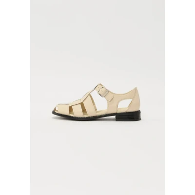 Image of Clarks HANA SUN Sandals, Women&#039;s, Size: 5, Off white Leather