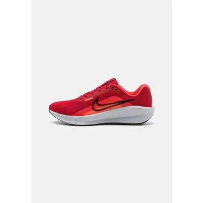 Image of Nike Performance Downshifter 13 Road running shoes, Men&#039;s, Size: 11.5, Gym red/black/light crimson/hyper crimson/pure platinum Textile/synthetics