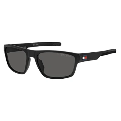 Image of Tommy Hilfiger Unisex Sunglasses, Size: 59, Matte black