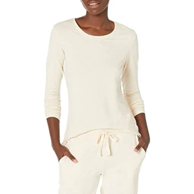 Image of Amazon Essentials Women&#039;s Classic Fit Long Sleeve Crewneck T Shirt (Available in Plus Size), Oatmeal Heather, M
