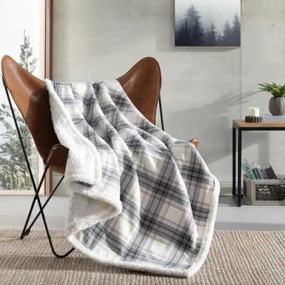 Image of Eddie Bauer Throw Blanket, Cotton Flannel Home Decor, All Season Reversible Sherpa Bedding (Edgewood Plaid Grey, Throw)