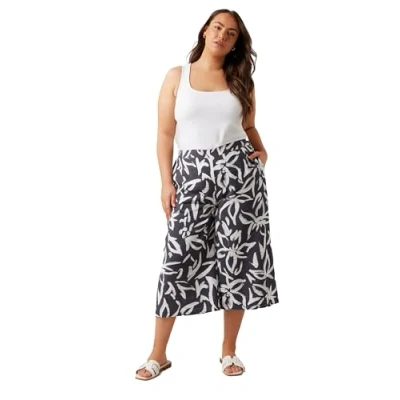 Image of EVANS Curve Navy Floral Print Wide Leg Culottes Women&#039;s Plus Size