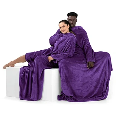 Image of DecoKing 170x200 TV Microfibre Cuddly Blanket with Sleeves and Pockets, Soft Fluffy Fleece Blanket, Microfibre, violett, 170 x 200 cm