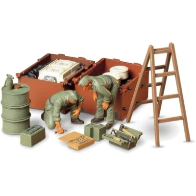 Image of TAMIYA TM35180 German Engine Tank Crew Set ( ) Military 300035180 1:35 Diorama Repair (2), Replica, Plastic, Crafts, Model Kit, Assembly, Unpainted, Multicoloured, Small