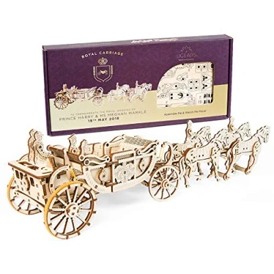 Image of UGEARS 70050 Royal Wedding Carriage Mechanical Wooden Model Kit, Mittel