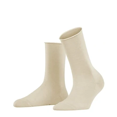 Image of Women&#039;s 1 Pair Falke Active Breeze Socks Cream 2.5 5 Ladies
