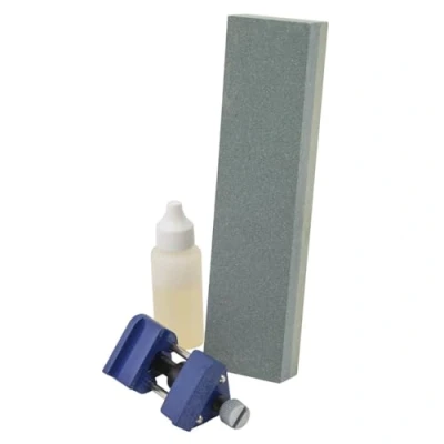 Image of Faithfull FAIOS8CHG Sharpening Kit for Wood Chisels and Metal Blades Includes: Oilstone 200 mm (8 Inch), Honing Guide White Oil