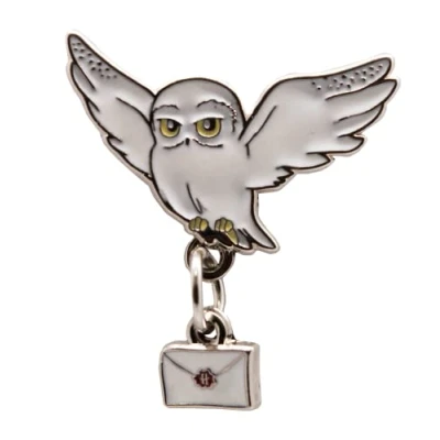 Image of Licensed Harry Potter Hedwig and letter Pin Badge Enamelled metal 4cm by 3.5cm
