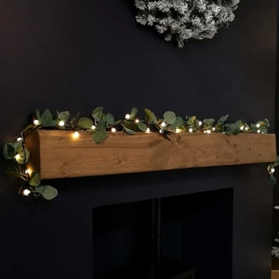 Image of Samuel ALEXANDER 1.8m LED Artificial Eucalyptus Garland with Warm White Lights Battery Operated Green Leaf Foliage for Indoor Christmas Decor