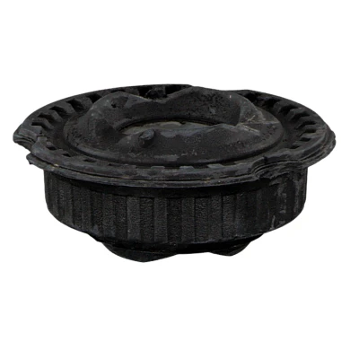 Image of 7L0412327, 7L0412327A Top strut mount FEBI BILSTEIN 37604 Rear Axle, Front Axle without ball bearing Elastomer VOLKSWAGEN: Touareg I, AUDI: Q7