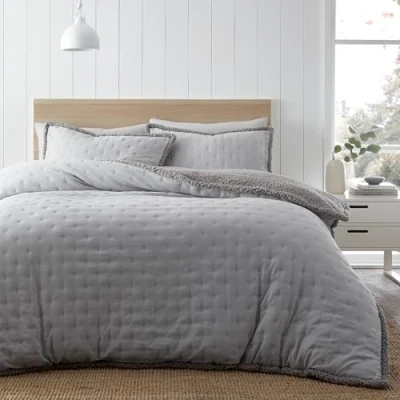 Image of Catherine Lansfield Cosy Nori Soft Sherpa Double Duvet Cover Set with Pillowcases Silver