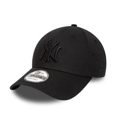Image of New Era 9FORTY MLB York Yankees Strapback Cap, Adult (Unisex), #2771, OSFA (One Size fits all)