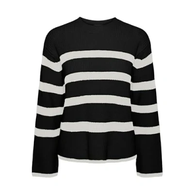 Image of PIECES Women&#039;s Pcsabina LS O Neck Knit Noos Sweater, Black/Stripes: Cloud Dancer, M