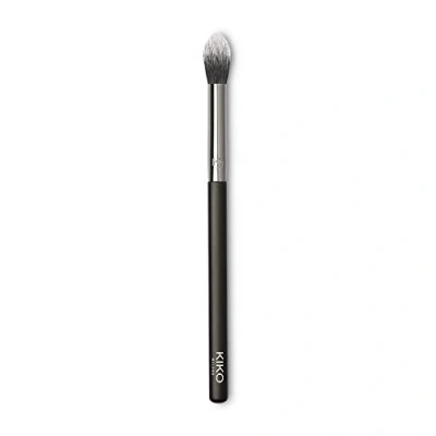 Image of KIKO Milano Eyes 66 Pointed Blending Brush Precision eyeshadow brush, synthetic fibres