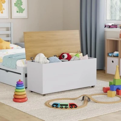 Image of Vida Designs Arlington Toy Box, Wooden Children&#039;s Storage Chest with Lid, Covers and Blankets, Kids Tidy Bin (White)