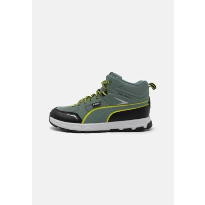 Image of Puma Evolve Trail JR Unisex Hiking shoes for kids, Size: 5, Green moon/lemon sherbert/black Imitation leather/ textile