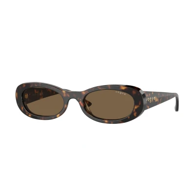 Image of VOGUE EYEWEAR Woman VO5582S W65673 Sunglasses Acetate Brown Round Normal