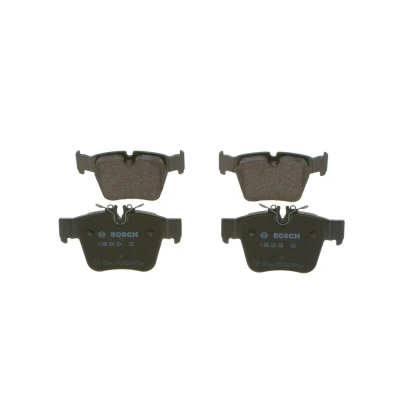 Image of 0004205900, 0004207803, 0004208300, 4208703, A0004205900 Brake pad set BOSCH 0 986 424 334 Low Metallic MERCEDES BENZ: GLC Off Road, C Class Saloon