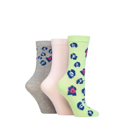 Image of Women&#039;s 3 Pair SOCKSHOP Wildfeet Patterned Bamboo Socks Animal Green / Pink Grey 4 8