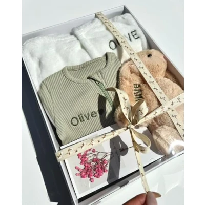 Image of Personalised Baby Gifts Set for Boy or Girl, Perfect Shower &amp; Christenings Create Special Essentials Newborn with Toy (Option 4, 12 18 Months)